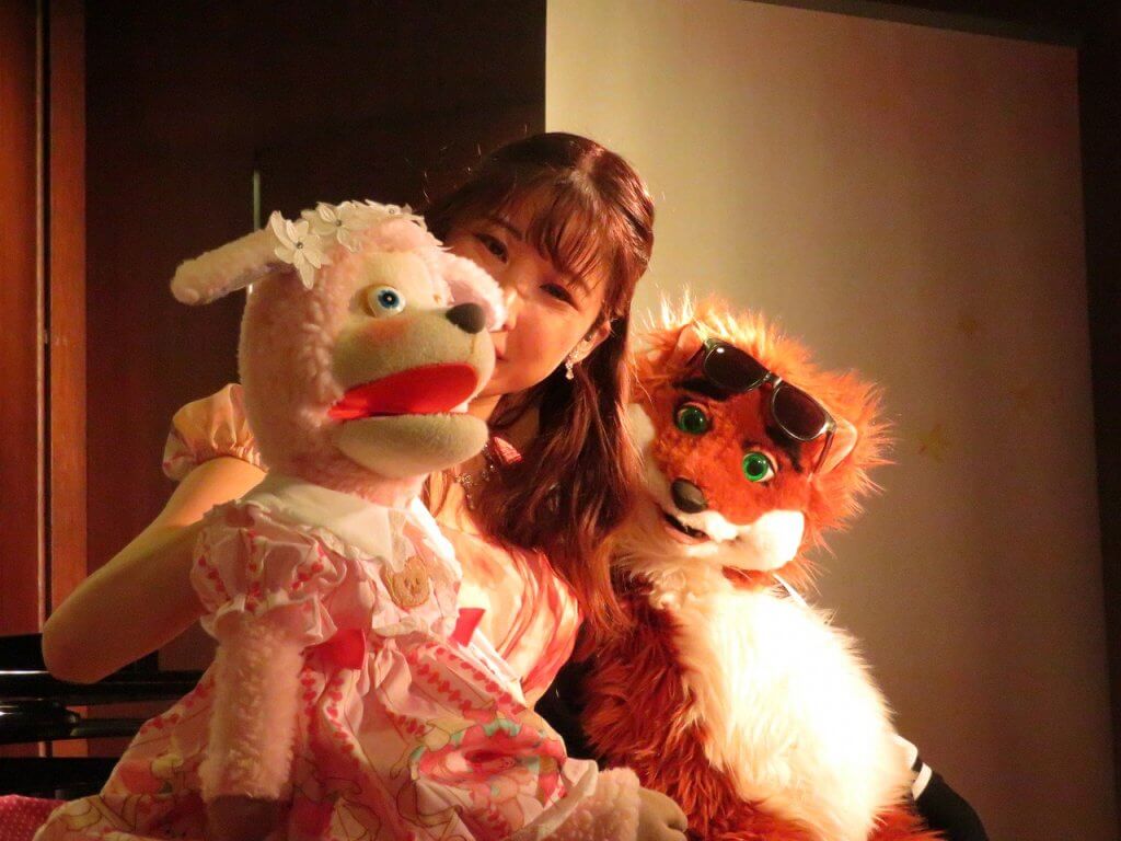 ひとみさんと腹話術人形